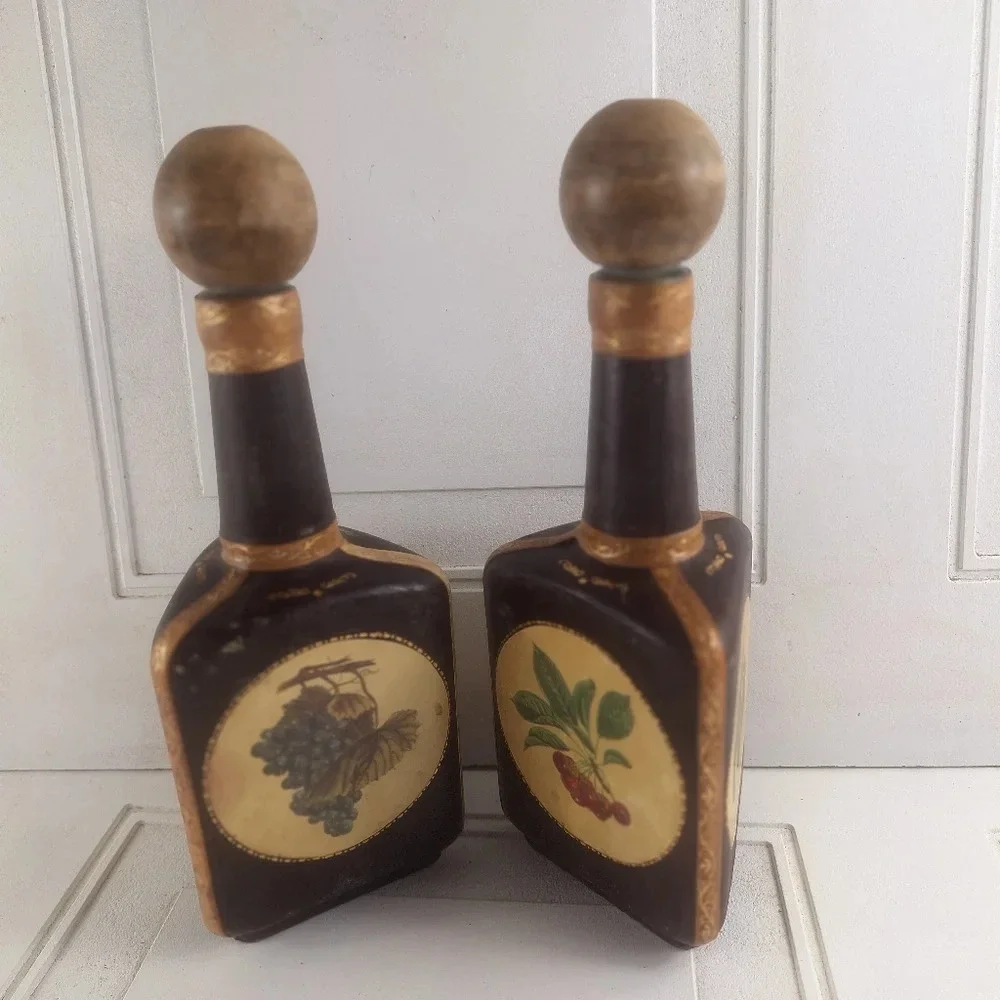 Vintage leather-wrapped glass decanters Rustic - Picture 8 of 10